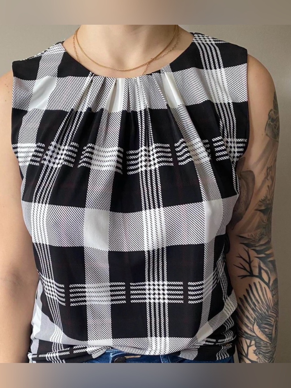 UEC Calvin Klein Black White Purple Plaid Sleeveless Pleated Neck Blouse SZ LG